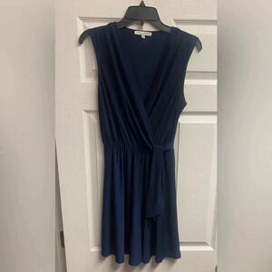 Annalee + Hope Navy Sleeveless Wrap Dress Size Medium.